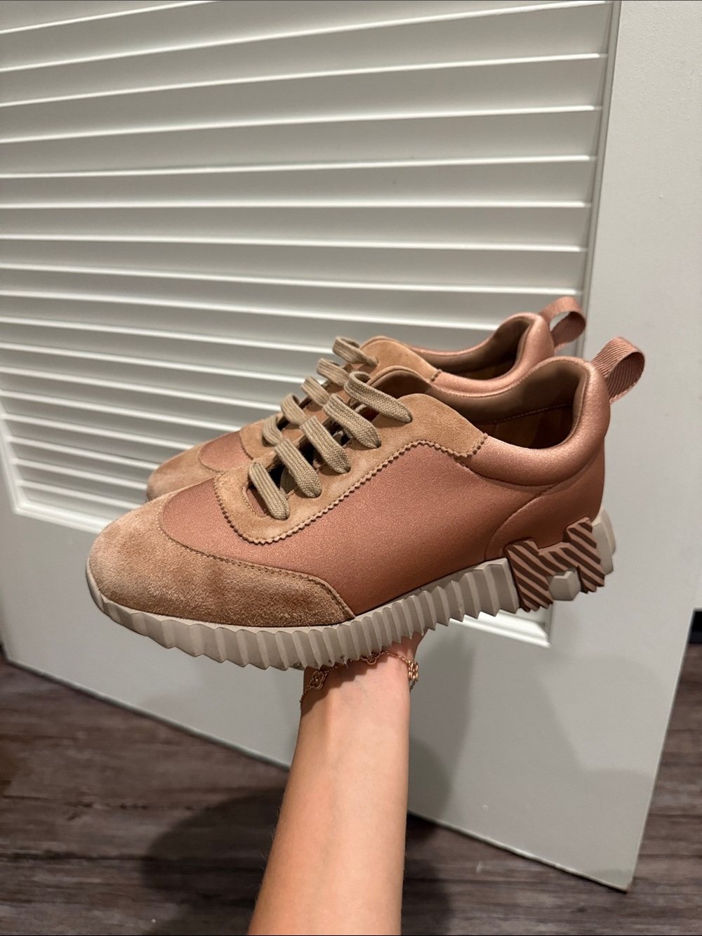 Hermes Women’s Pink Suede & Fabric Casual Sneakers 7 size